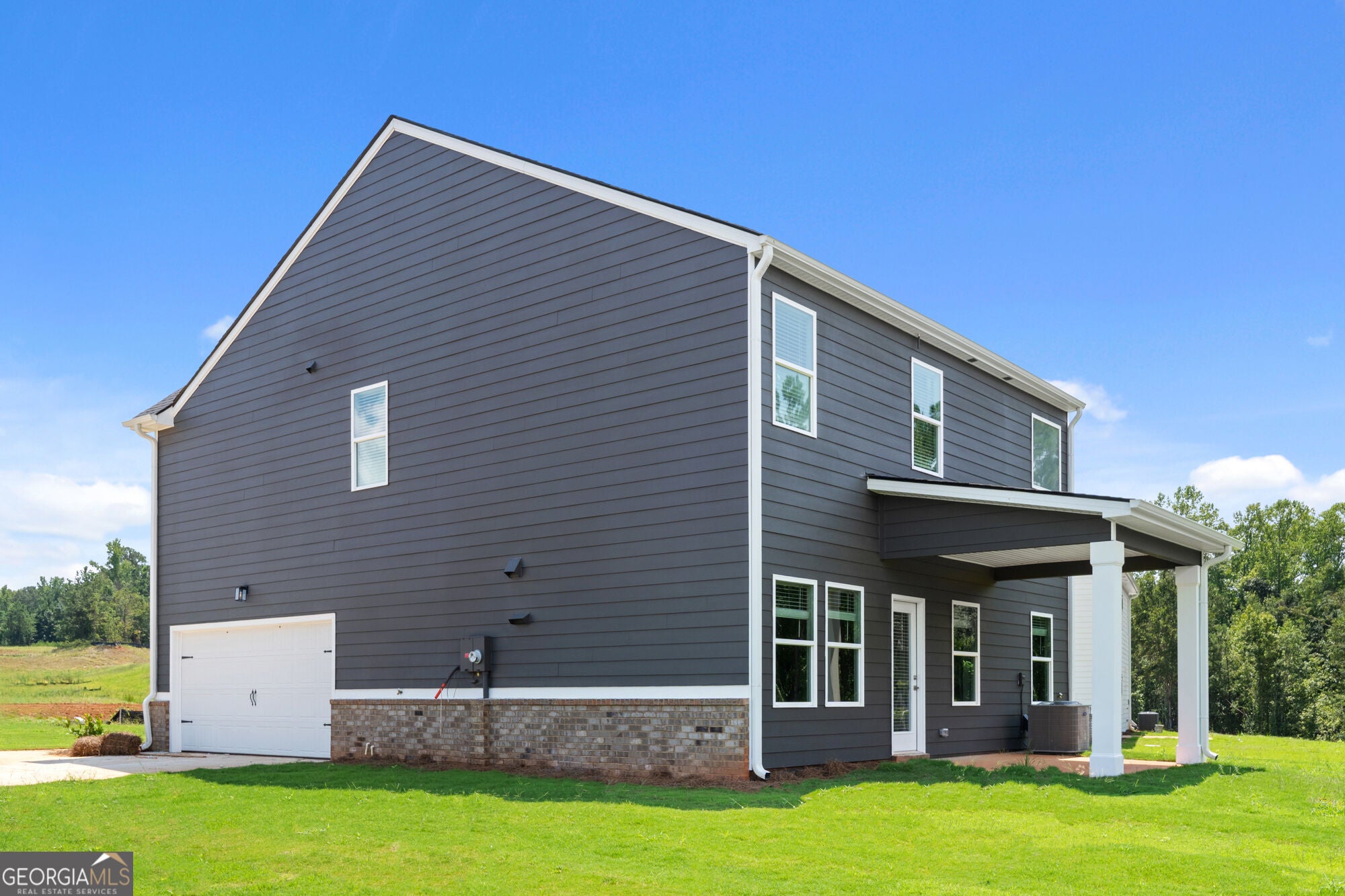 252 Spring Lake DR