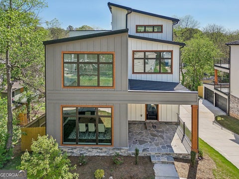 Photo of 1140 Hubbard Street SW, Atlanta, GA 30310 (MLS # 10849049)