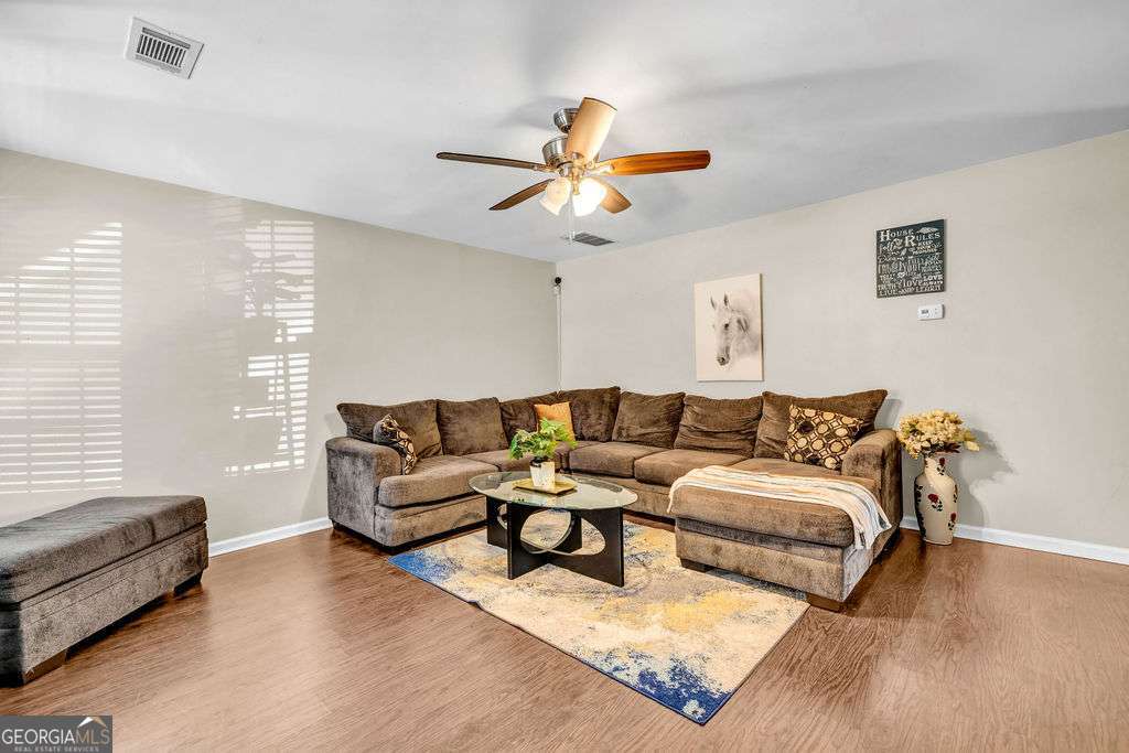 1160 Pleasant Oak LN