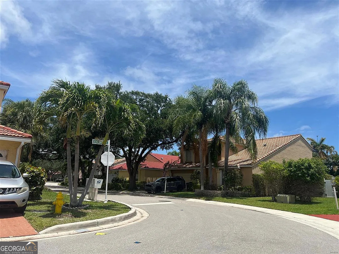 1064 Siena Oaks CIR E