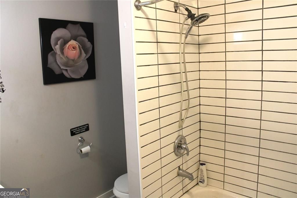 College Park, Georgia 30337, United States, 4 Bedrooms Bedrooms, ,3 BathroomsBathrooms,Residential,Active,209394