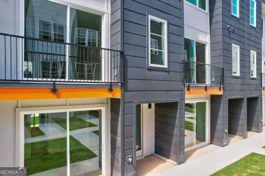 Photo of 2029 Memorial Drive #32, Atlanta, GA 30317 (MLS # 10651371)