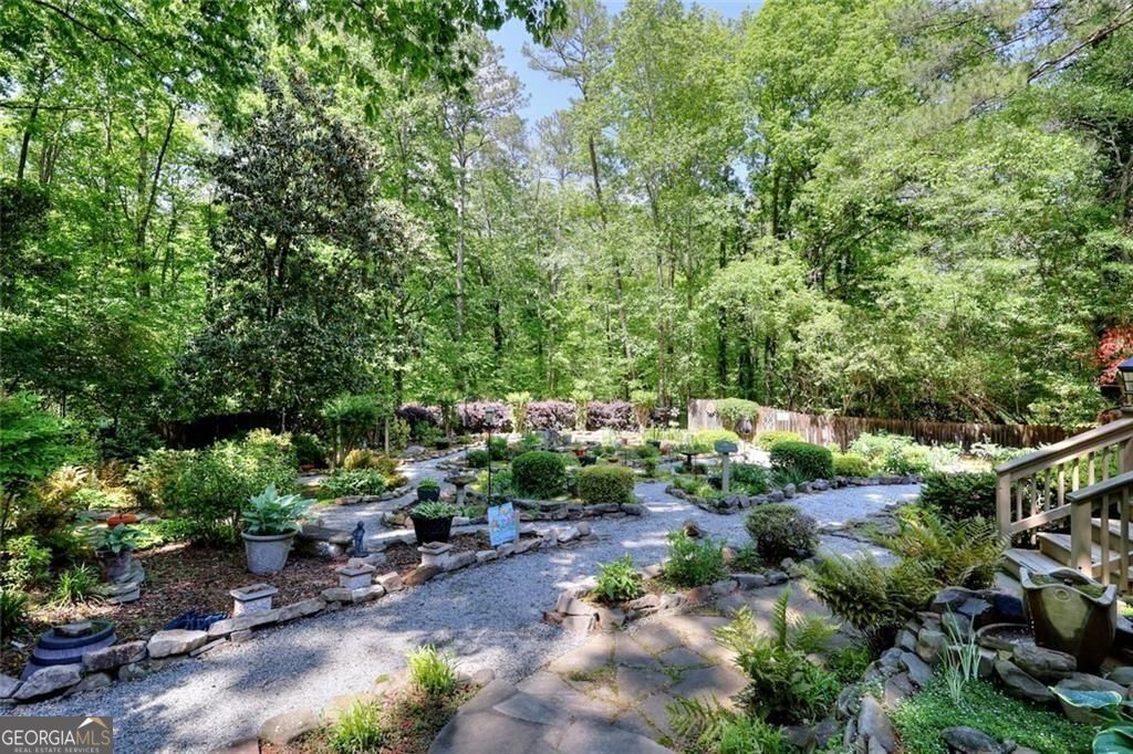 Lilburn, Georgia 30047, United States, 4 Bedrooms Bedrooms, ,5 BathroomsBathrooms,Residential,Active,204571