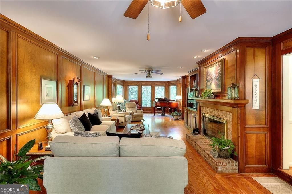 Lilburn, Georgia 30047, United States, 4 Bedrooms Bedrooms, ,5 BathroomsBathrooms,Residential,Active,204571