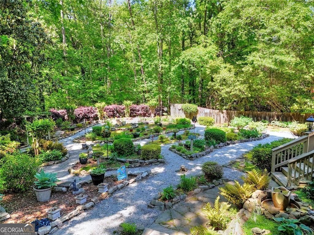 Lilburn, Georgia 30047, United States, 4 Bedrooms Bedrooms, ,5 BathroomsBathrooms,Residential,Active,204571