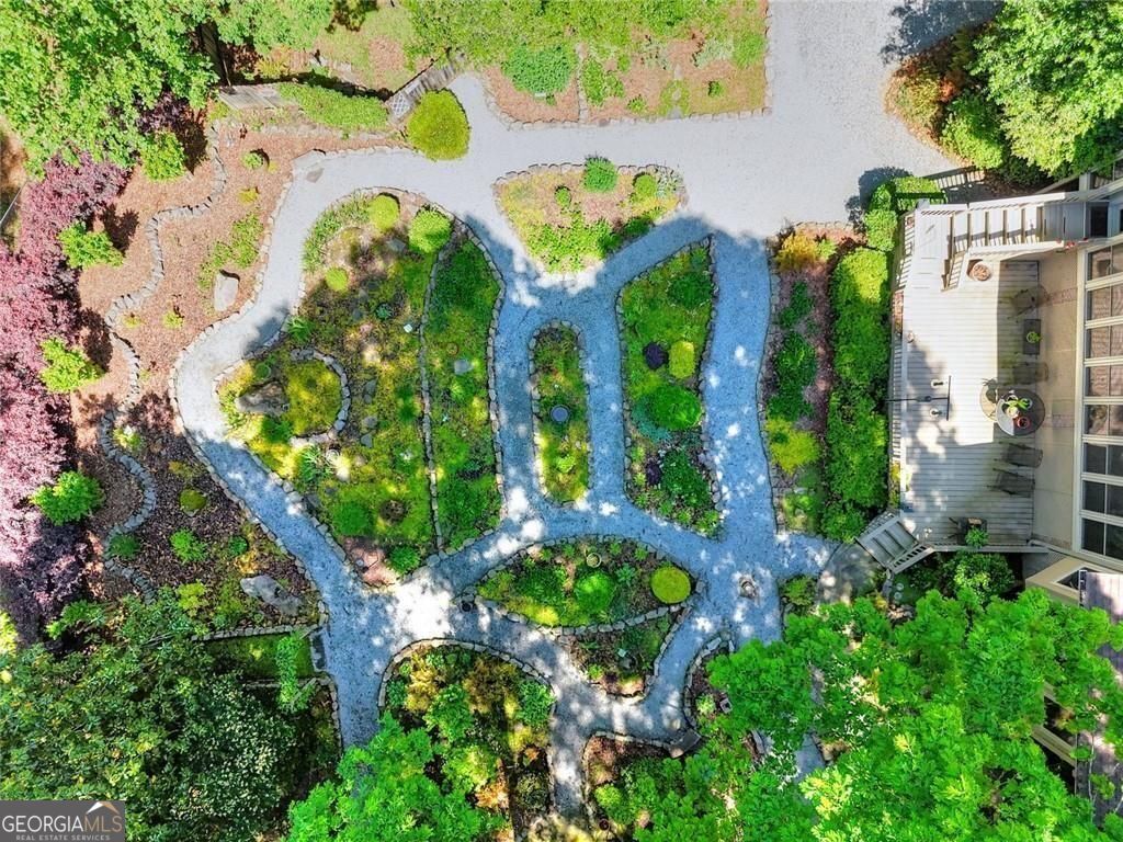 Lilburn, Georgia 30047, United States, 4 Bedrooms Bedrooms, ,5 BathroomsBathrooms,Residential,Active,204571