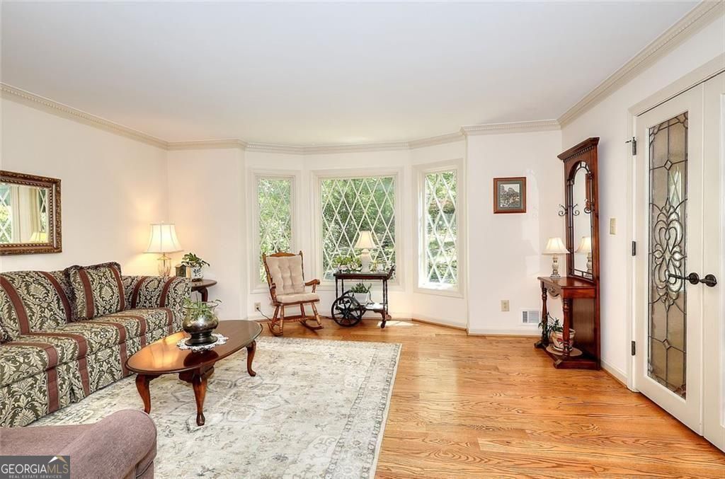 Lilburn, Georgia 30047, United States, 4 Bedrooms Bedrooms, ,5 BathroomsBathrooms,Residential,Active,204571