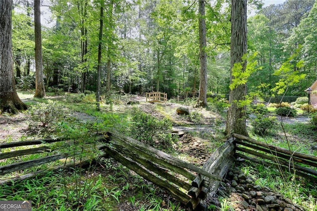 Lilburn, Georgia 30047, United States, 4 Bedrooms Bedrooms, ,5 BathroomsBathrooms,Residential,Active,204571