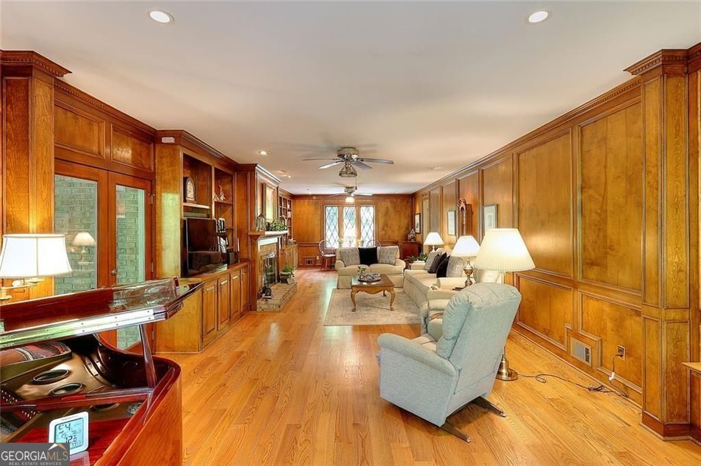 Lilburn, Georgia 30047, United States, 4 Bedrooms Bedrooms, ,5 BathroomsBathrooms,Residential,Active,204571