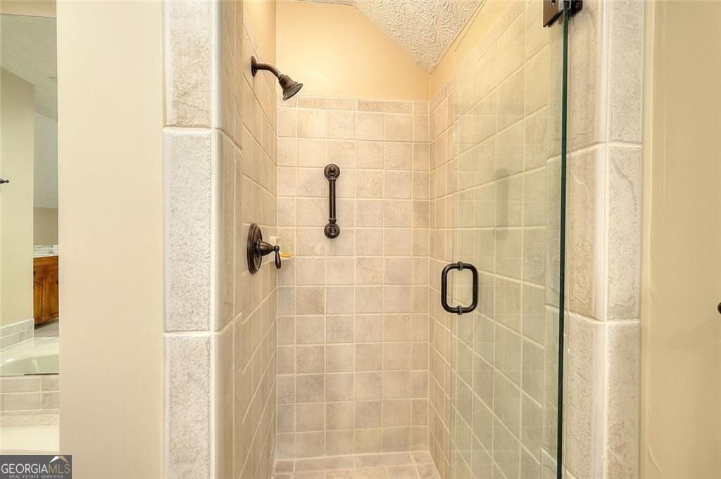 Lilburn, Georgia 30047, United States, 4 Bedrooms Bedrooms, ,5 BathroomsBathrooms,Residential,Active,204571