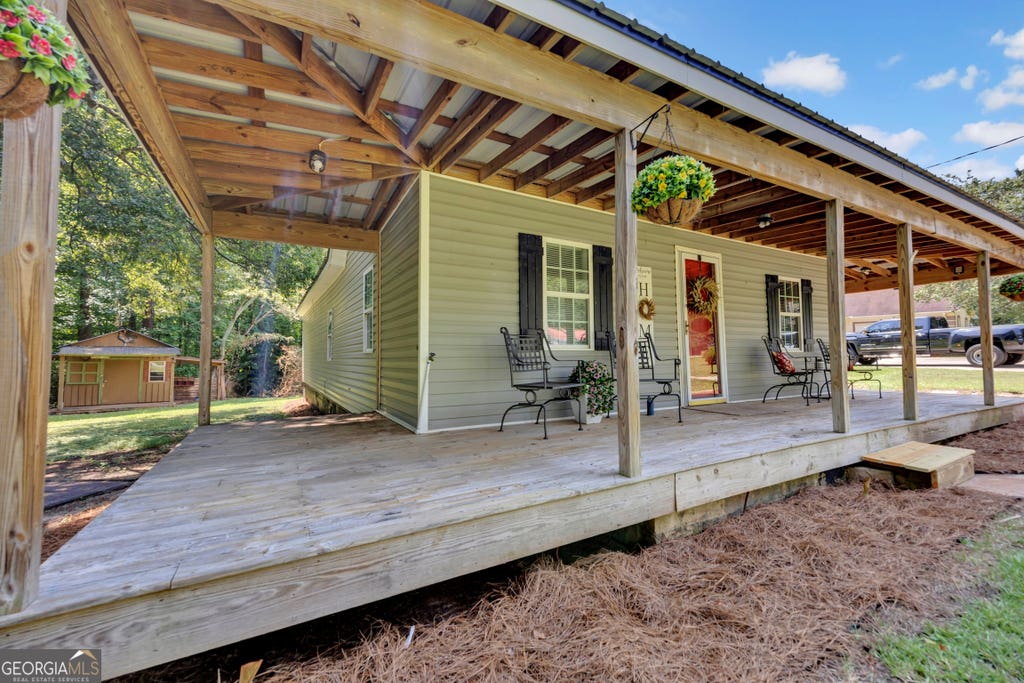 Photo of 2089 Highway 81 S, Covington, GA 30016 (MLS # 10814965)
