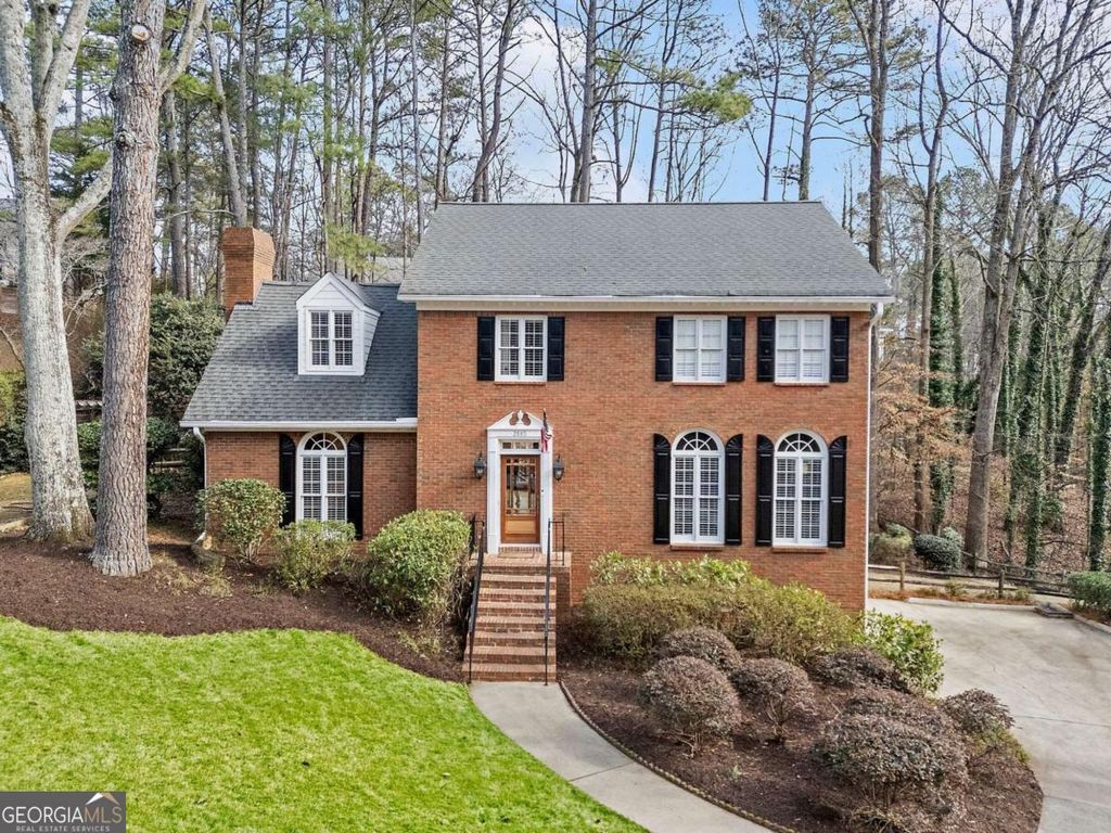 Photo of 2885 Arborwoods Drive, Alpharetta, GA 30022 (MLS # 10705462)