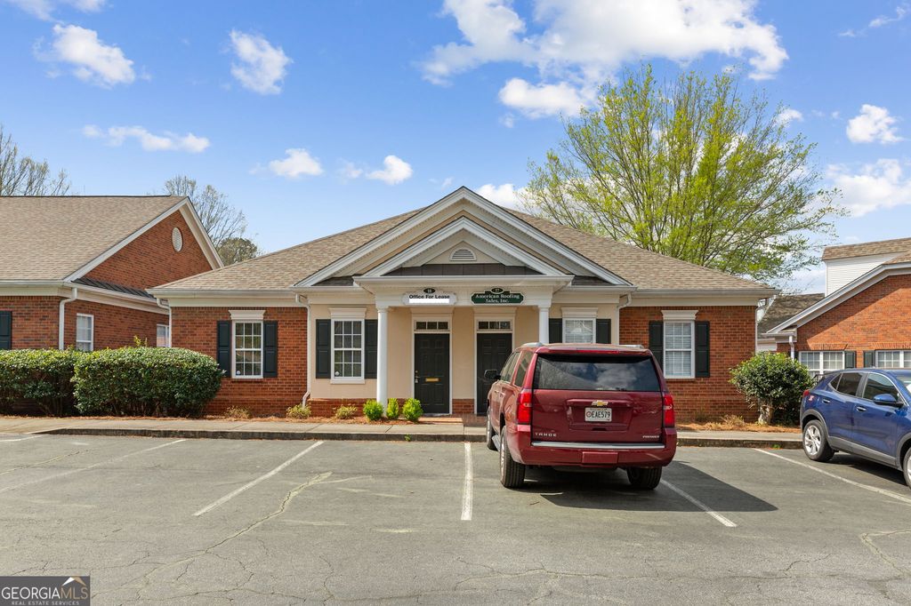 Photo of 3535 Roswell Road #18, Marietta, GA 30062 (MLS # 10721750)