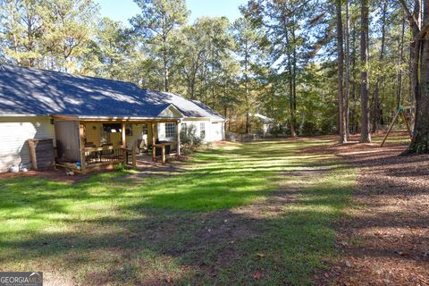 A home in Barnesville