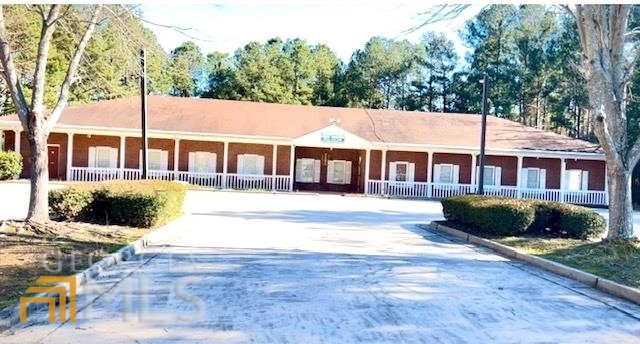 An opportunity to lease a total of 3,840 sq. ft of space or 3 individual rooms; one w/1800 sq.ft and 2 others w/ 1,020 sq. ft each. Spaces can be used for Private Office(s) or Daycare. Building is close to Fayette Pavilion and it's amenities.