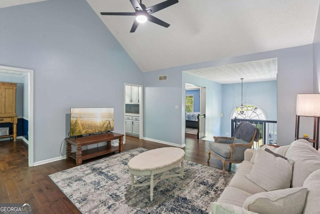 Photo of 421 Middle Valley Lane, Woodstock, GA 30189 (MLS # 10765213)