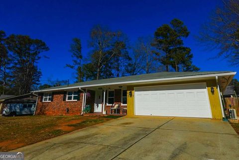 Photo of 2671 Kings Circle, Lawrenceville, GA 30044 (MLS # 10697015)