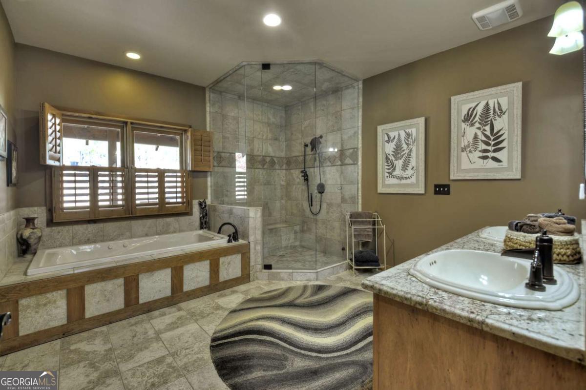 115 Coldwater Creek DR