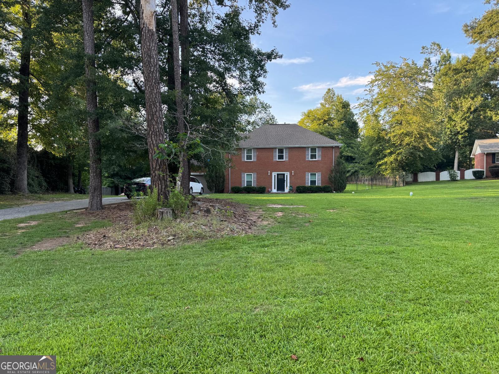 760 Kings Crest CT
