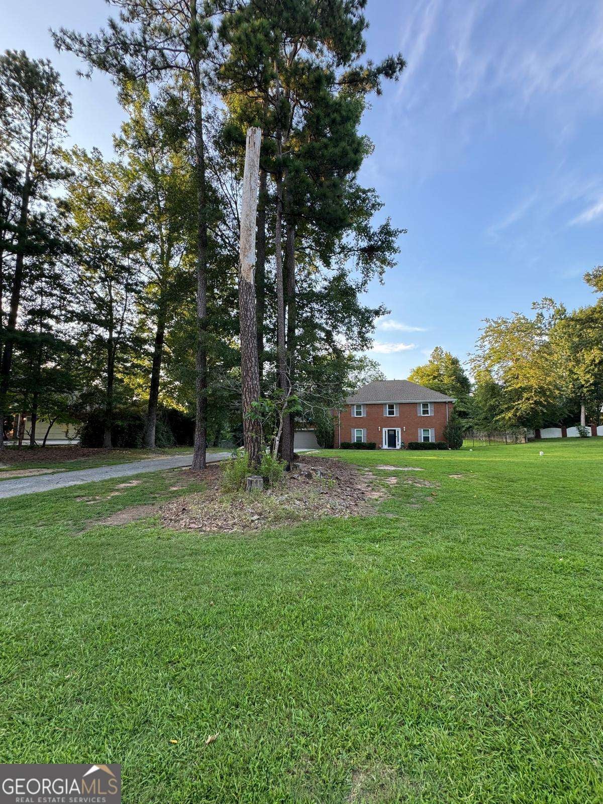 760 Kings Crest CT