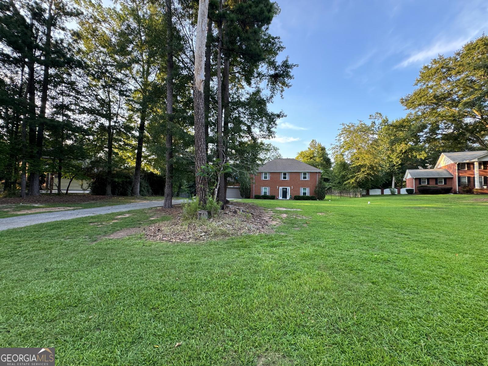 760 Kings Crest CT