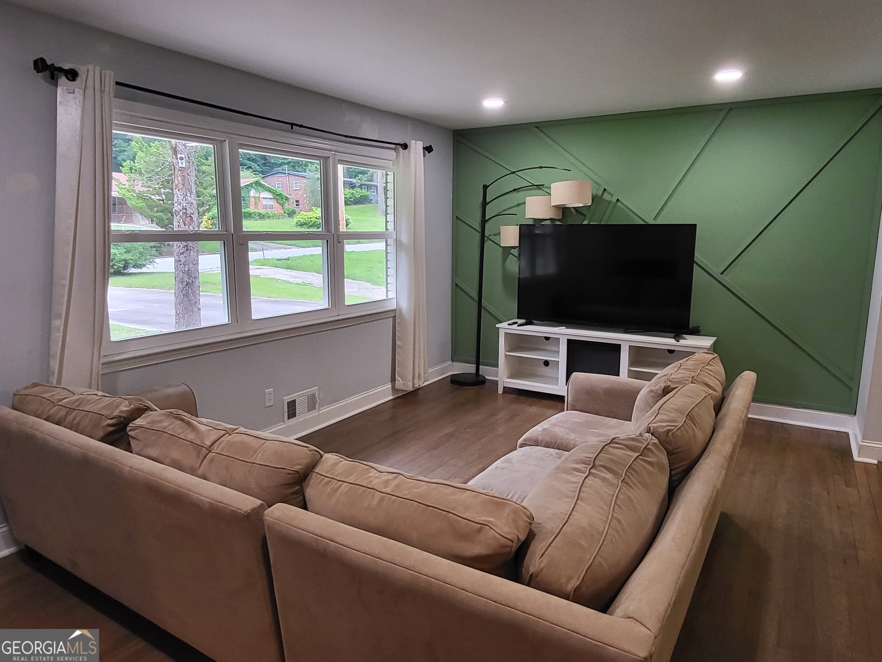 2752 Arrowood DR UPSTAIRS