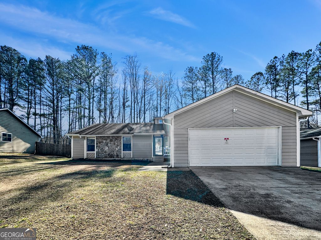 Photo of 1299 Bugle Court, Hampton, GA 30228 (MLS # 10679845)
