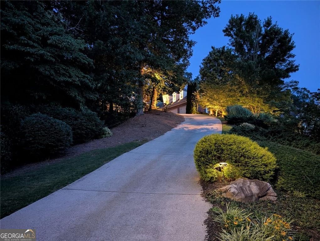 ESTATES AT BROOKE PARK - Residential