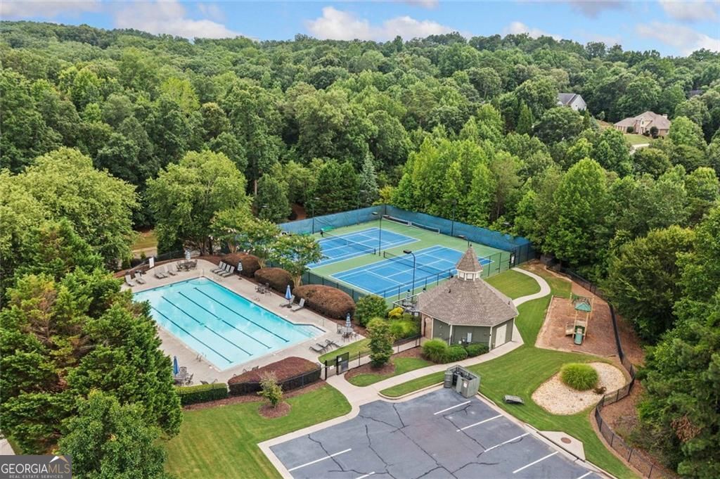ESTATES AT BROOKE PARK - Residential