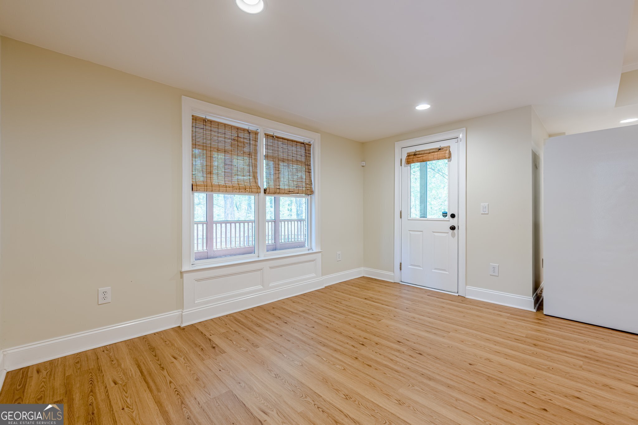 Cumming, Georgia 30040, United States, 5 Bedrooms Bedrooms, ,5 BathroomsBathrooms,Residential,Active,90616