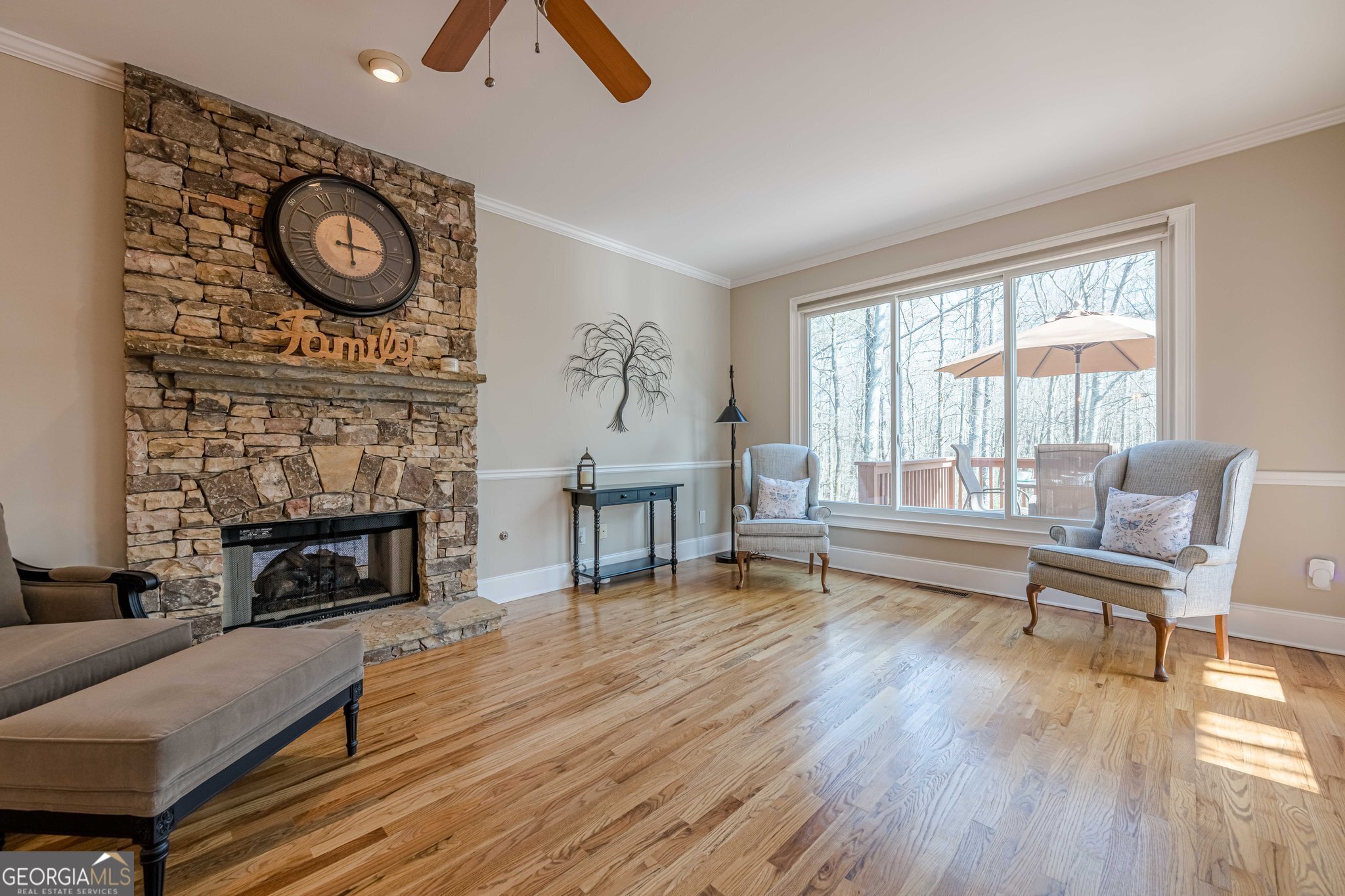 Cumming, Georgia 30040, United States, 5 Bedrooms Bedrooms, ,5 BathroomsBathrooms,Residential,Active,90616