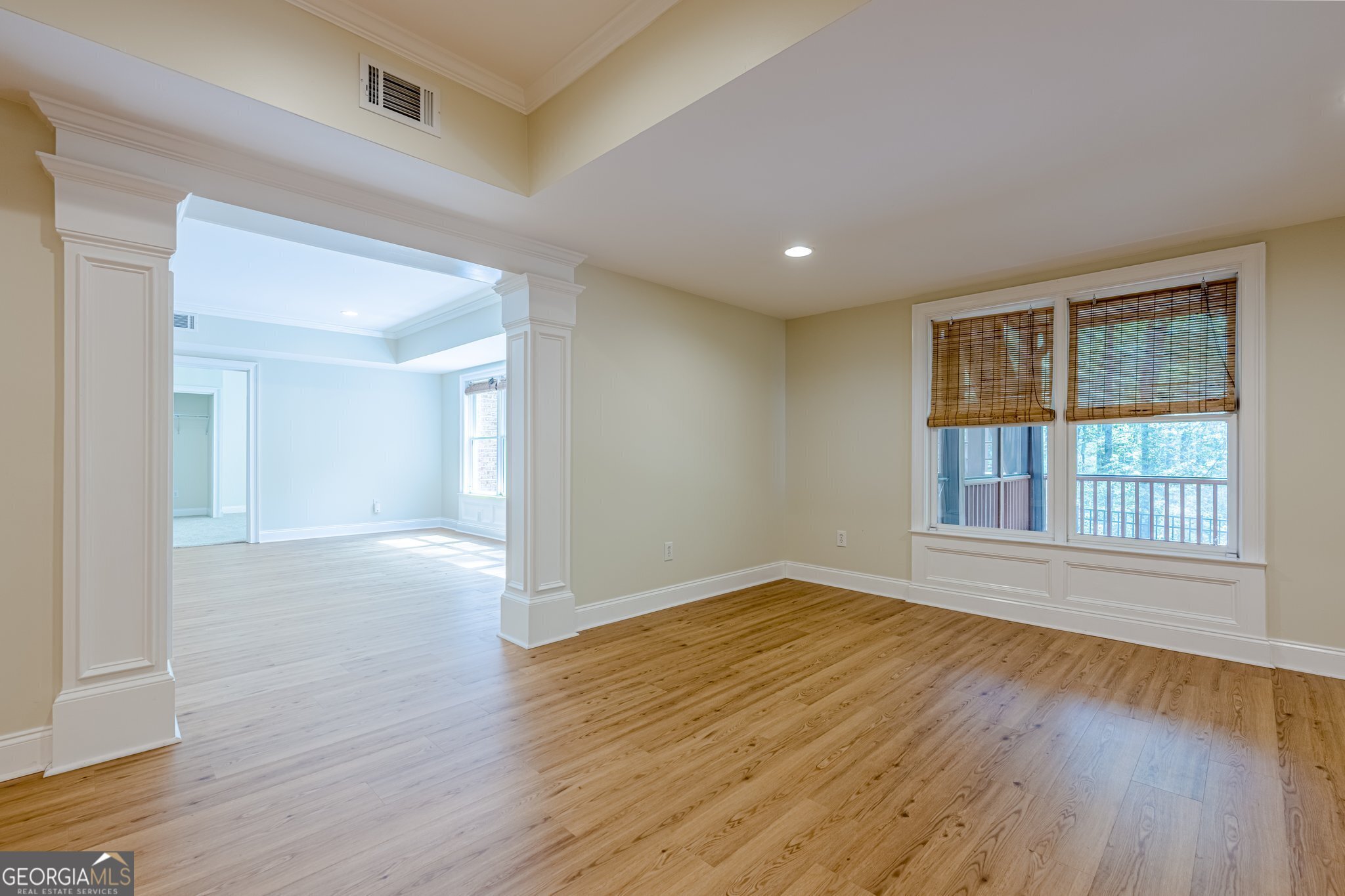 Cumming, Georgia 30040, United States, 5 Bedrooms Bedrooms, ,5 BathroomsBathrooms,Residential,Active,90616