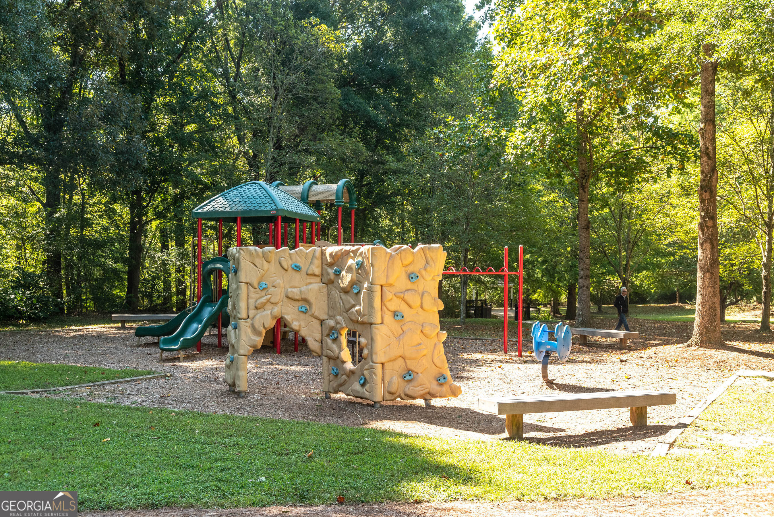 Cumming, Georgia 30040, United States, 5 Bedrooms Bedrooms, ,5 BathroomsBathrooms,Residential,Active,90616