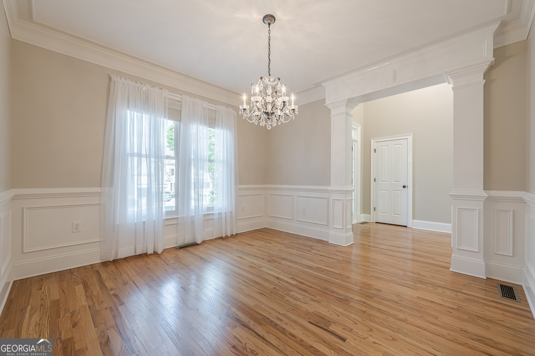 Cumming, Georgia 30040, United States, 5 Bedrooms Bedrooms, ,5 BathroomsBathrooms,Residential,Active,90616