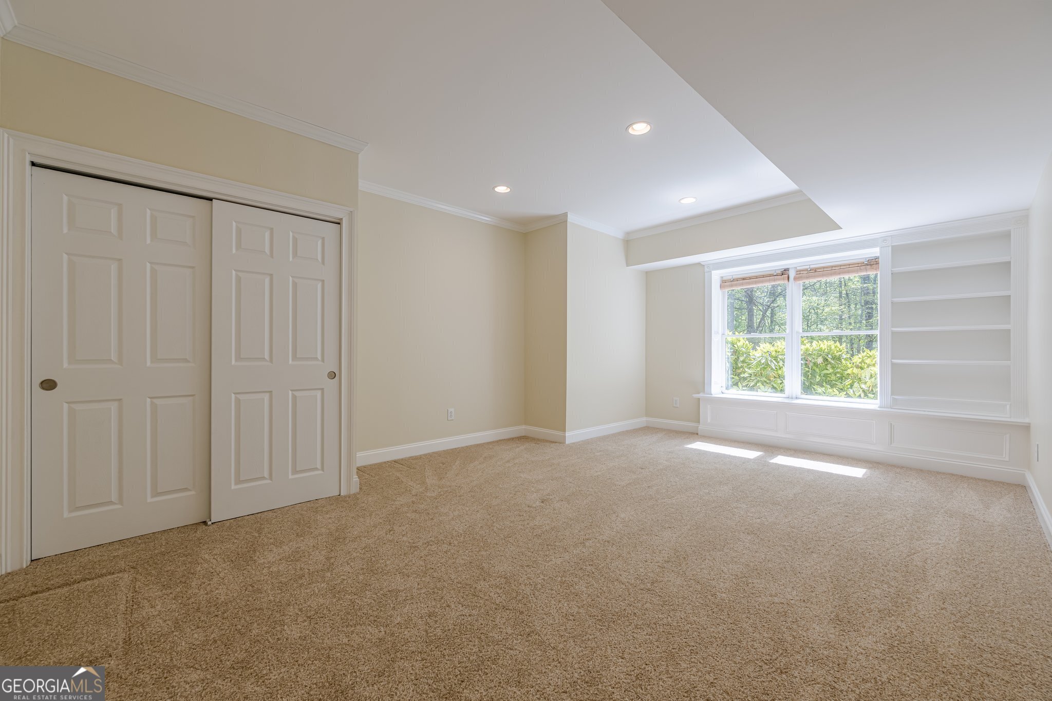 Cumming, Georgia 30040, United States, 5 Bedrooms Bedrooms, ,5 BathroomsBathrooms,Residential,Active,90616