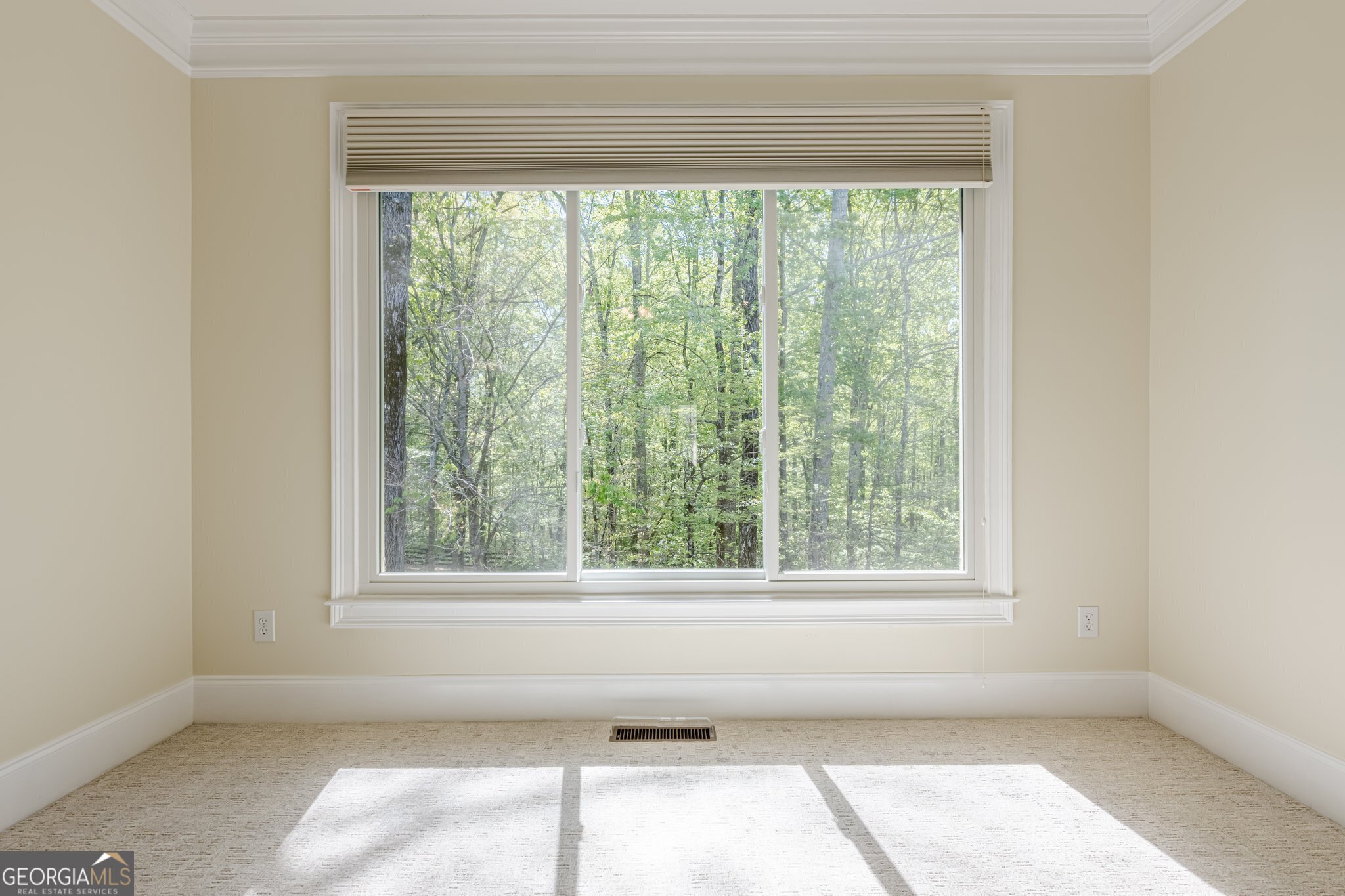 Cumming, Georgia 30040, United States, 5 Bedrooms Bedrooms, ,5 BathroomsBathrooms,Residential,Active,90616