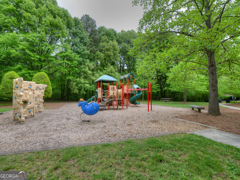 Cumming, Georgia 30040, United States, 5 Bedrooms Bedrooms, ,5 BathroomsBathrooms,Residential,Active,90616