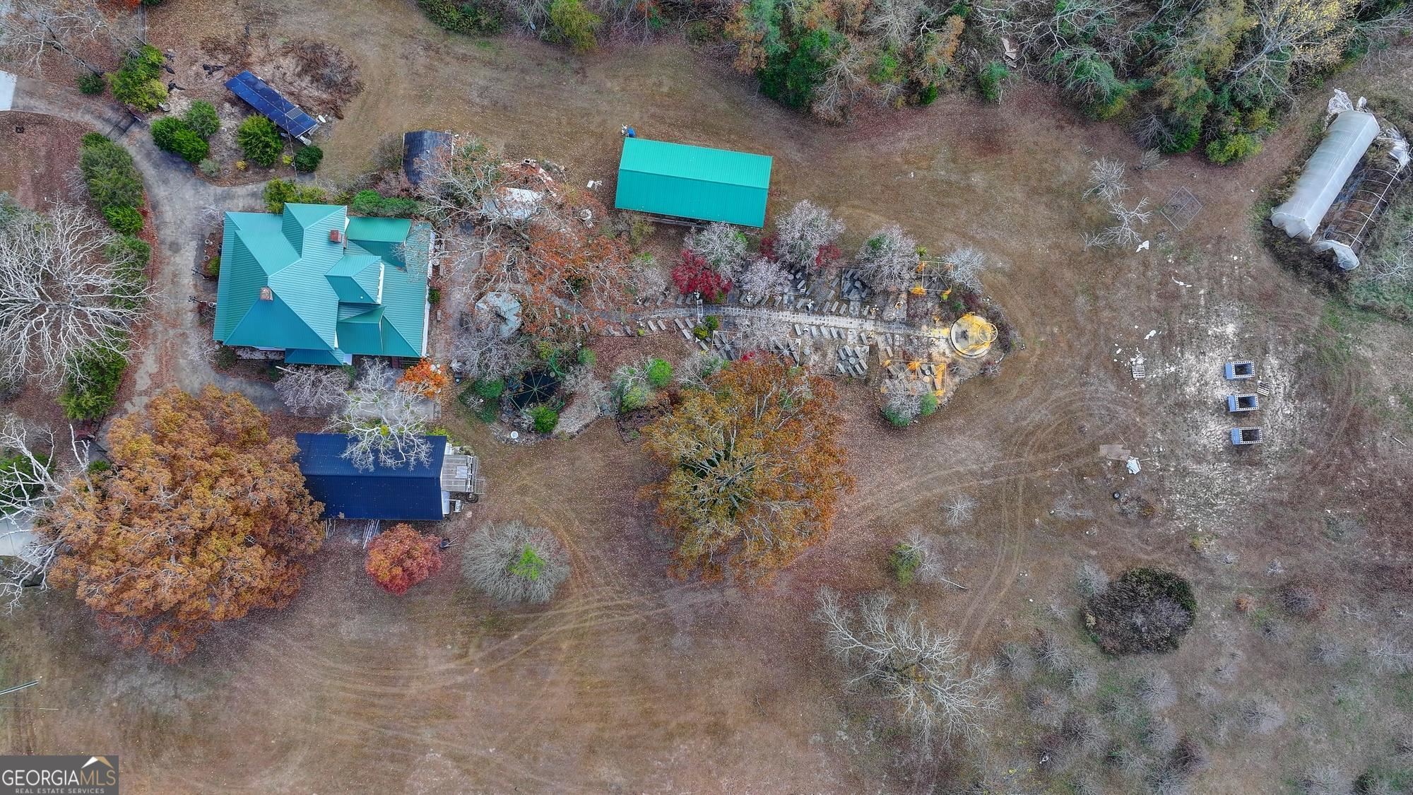 221 Plainview RD