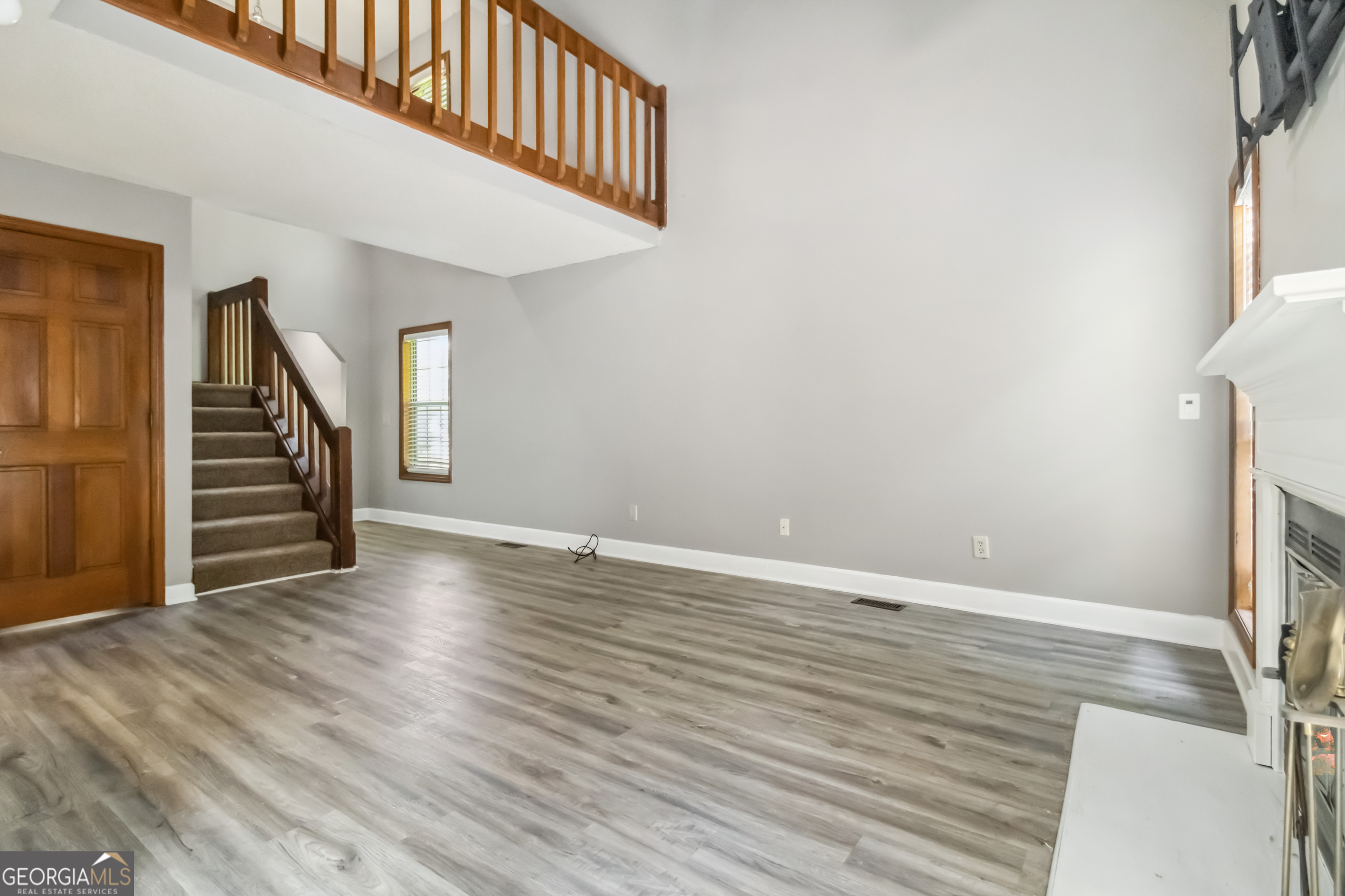 Barnes Mill Lake - Residential