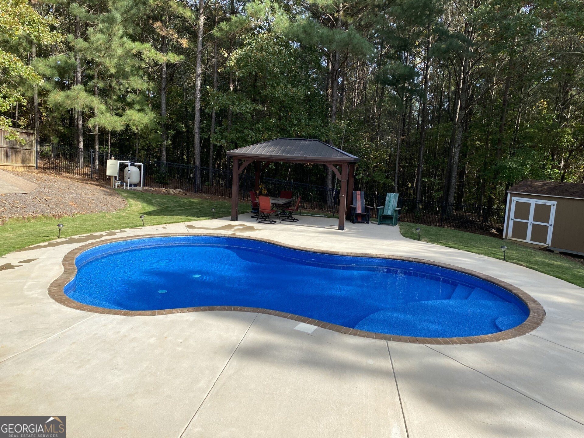 Canton, Georgia 30114, United States, 3 Bedrooms Bedrooms, ,3 BathroomsBathrooms,Residential,Active,76560