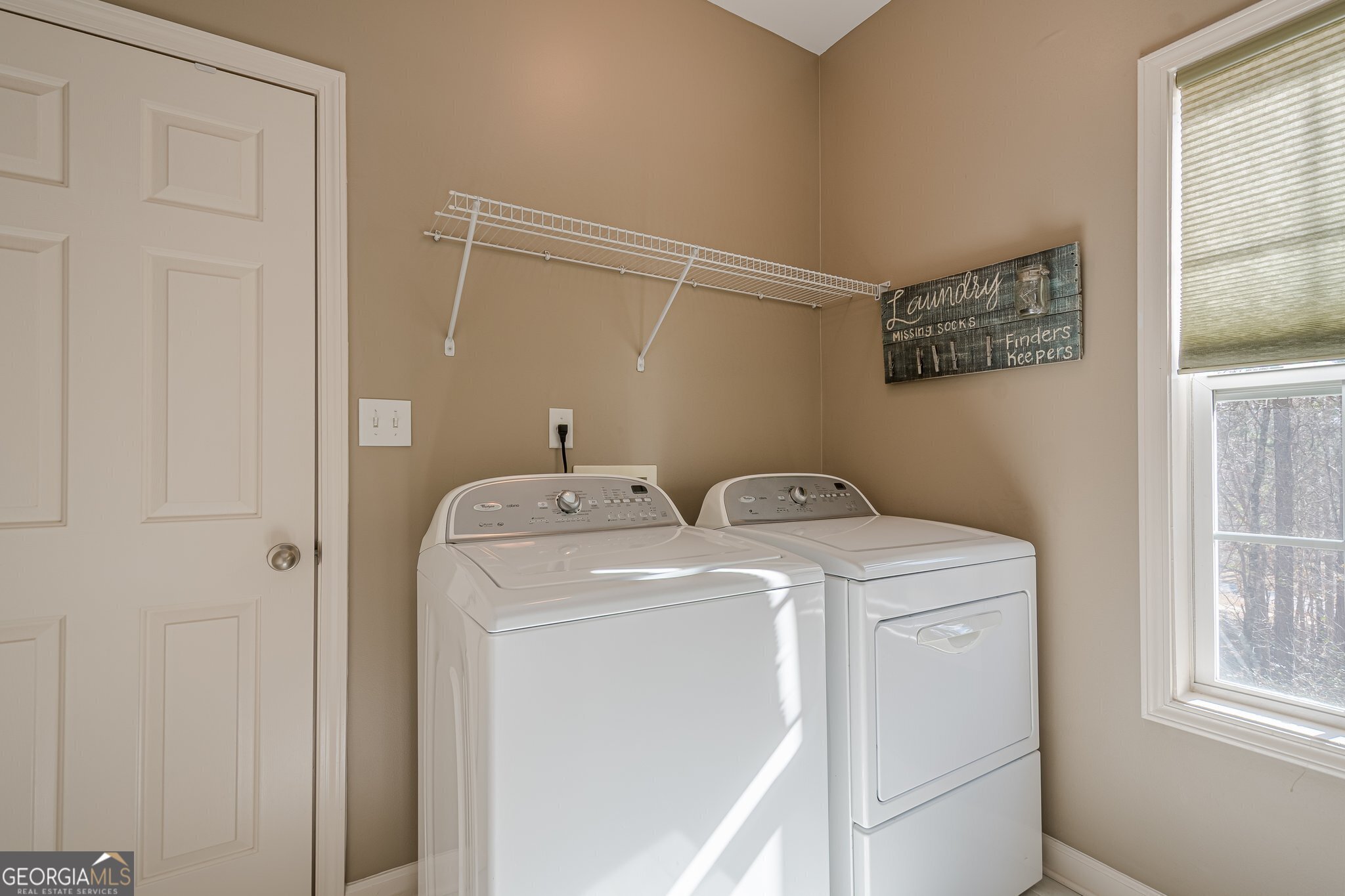 Canton, Georgia 30114, United States, 3 Bedrooms Bedrooms, ,3 BathroomsBathrooms,Residential,Active,76560