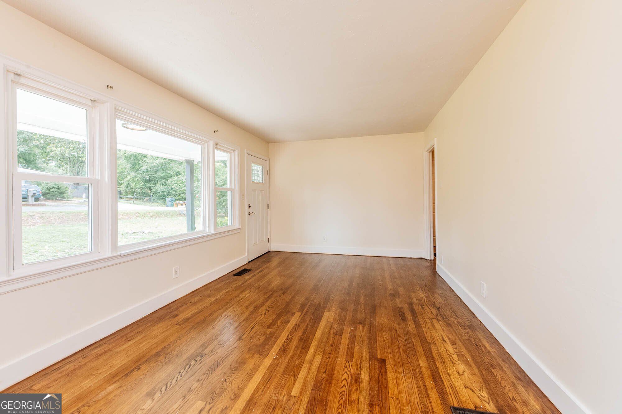 111 Benton AVE