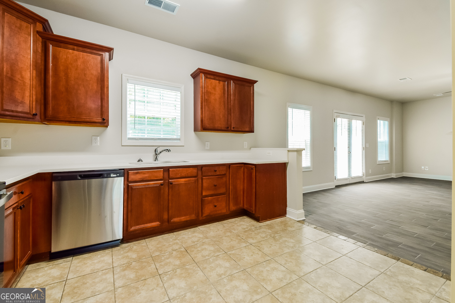 TIFFANY MILL - Residential Lease