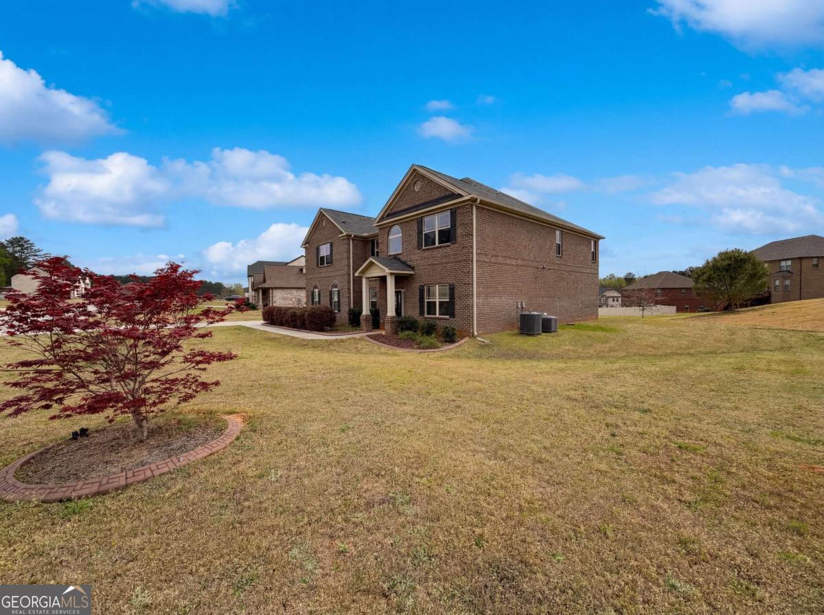 1549 Harlequin WAY
