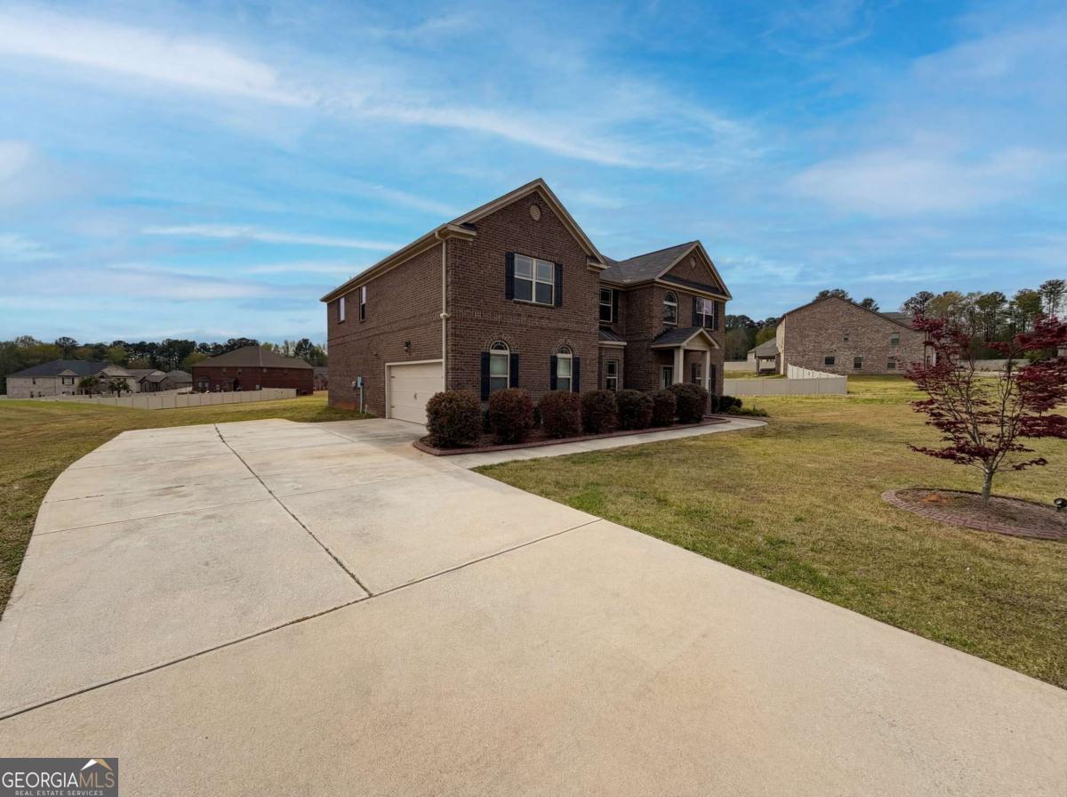 1549 Harlequin WAY
