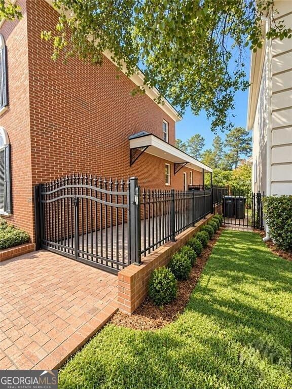 6 Conifer SQ