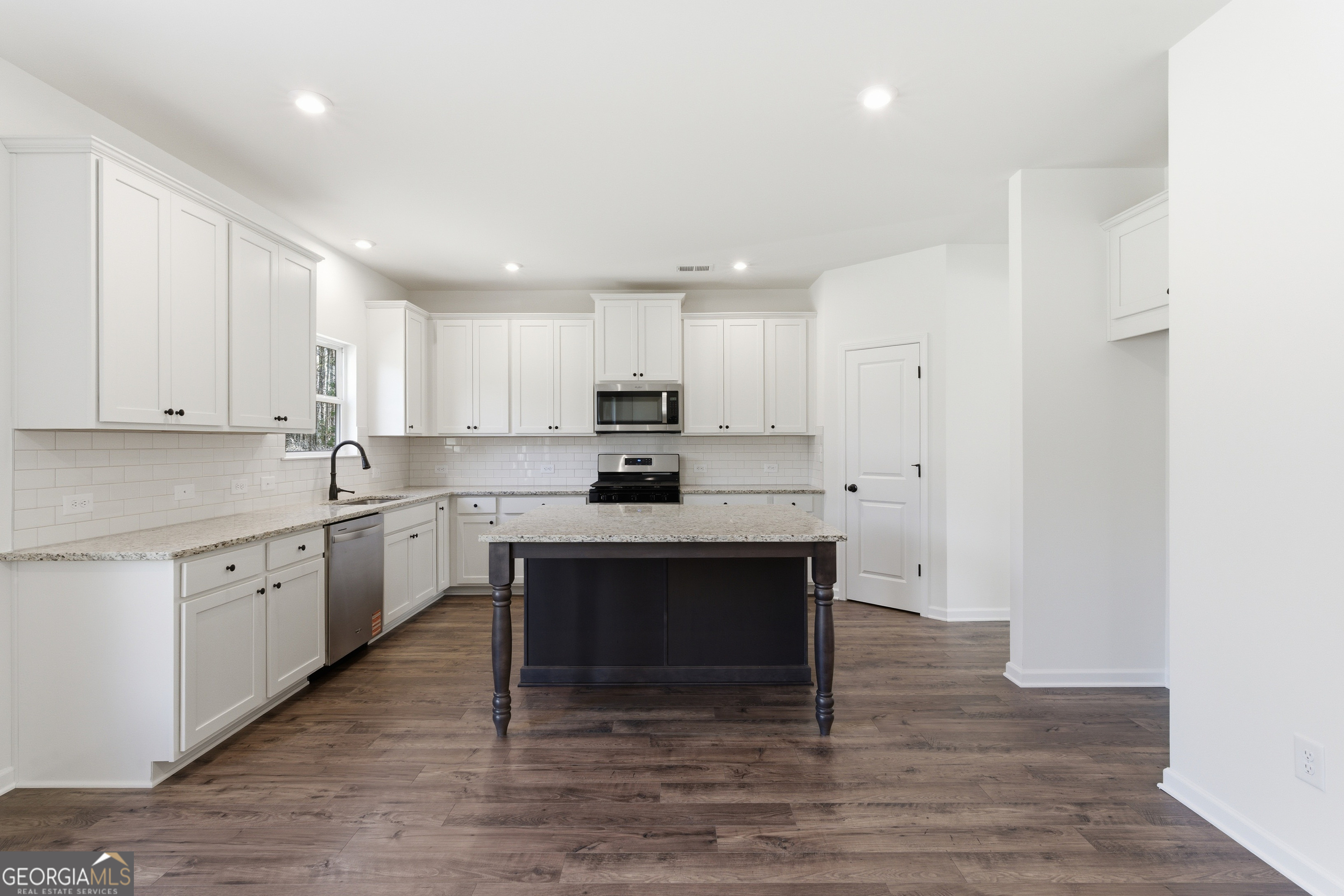 364 Waterbluff DR