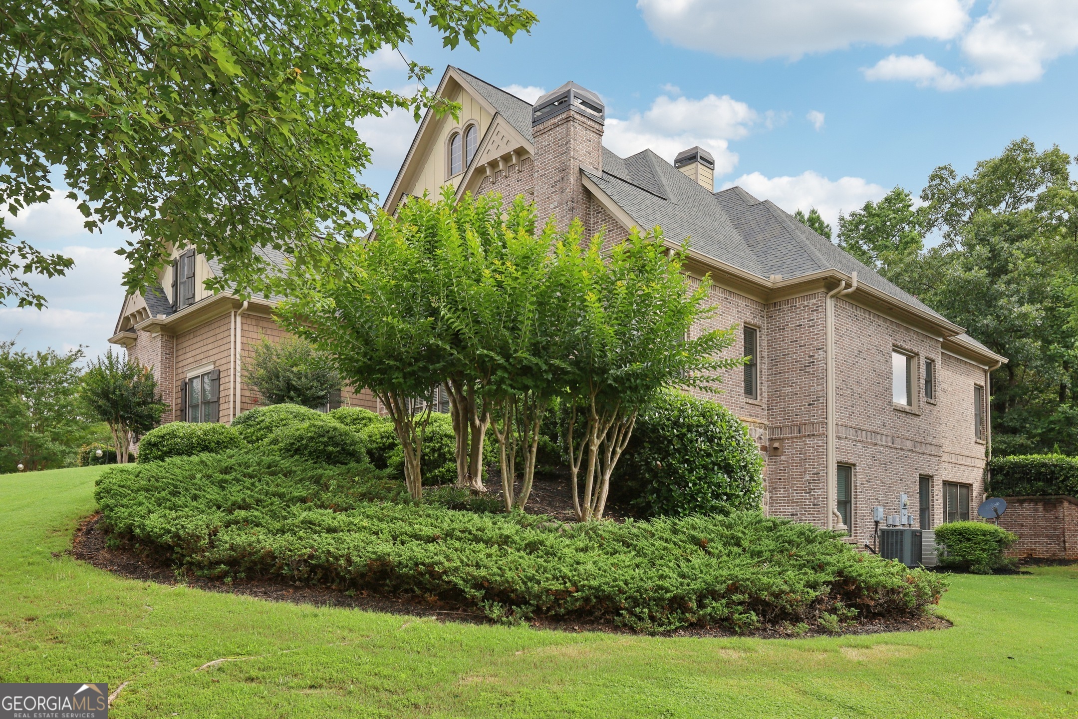 3099 Hidden Falls DR