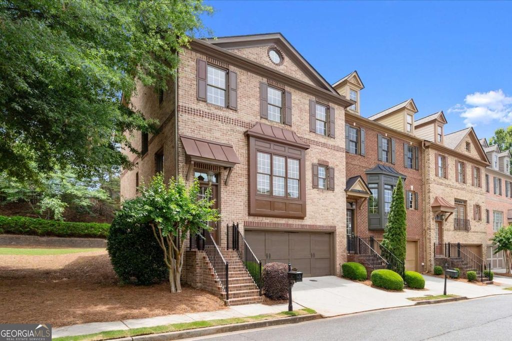 Photo of 10650 Arlington Point, Alpharetta, GA 30022 (MLS # 10763312)