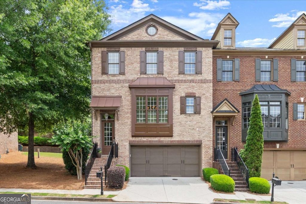 Photo of 10650 Arlington Point, Alpharetta, GA 30022 (MLS # 10763312)